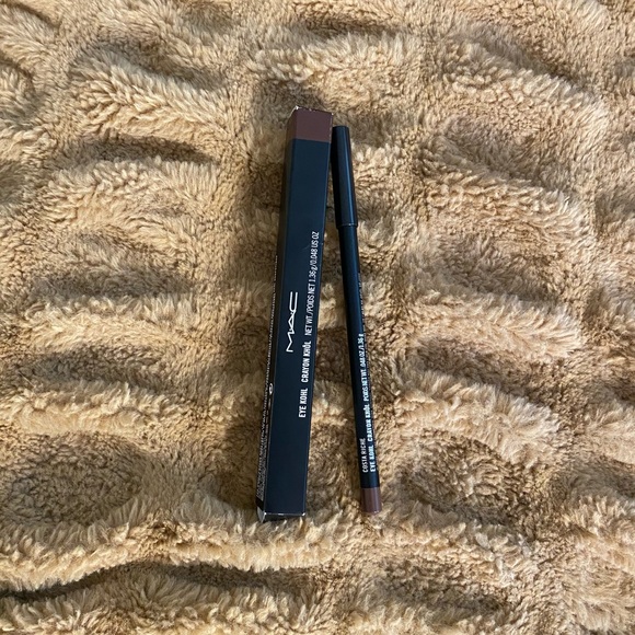 M•A•C SMOKEY EYE BUNDLE collection set - Picture 10 of 16